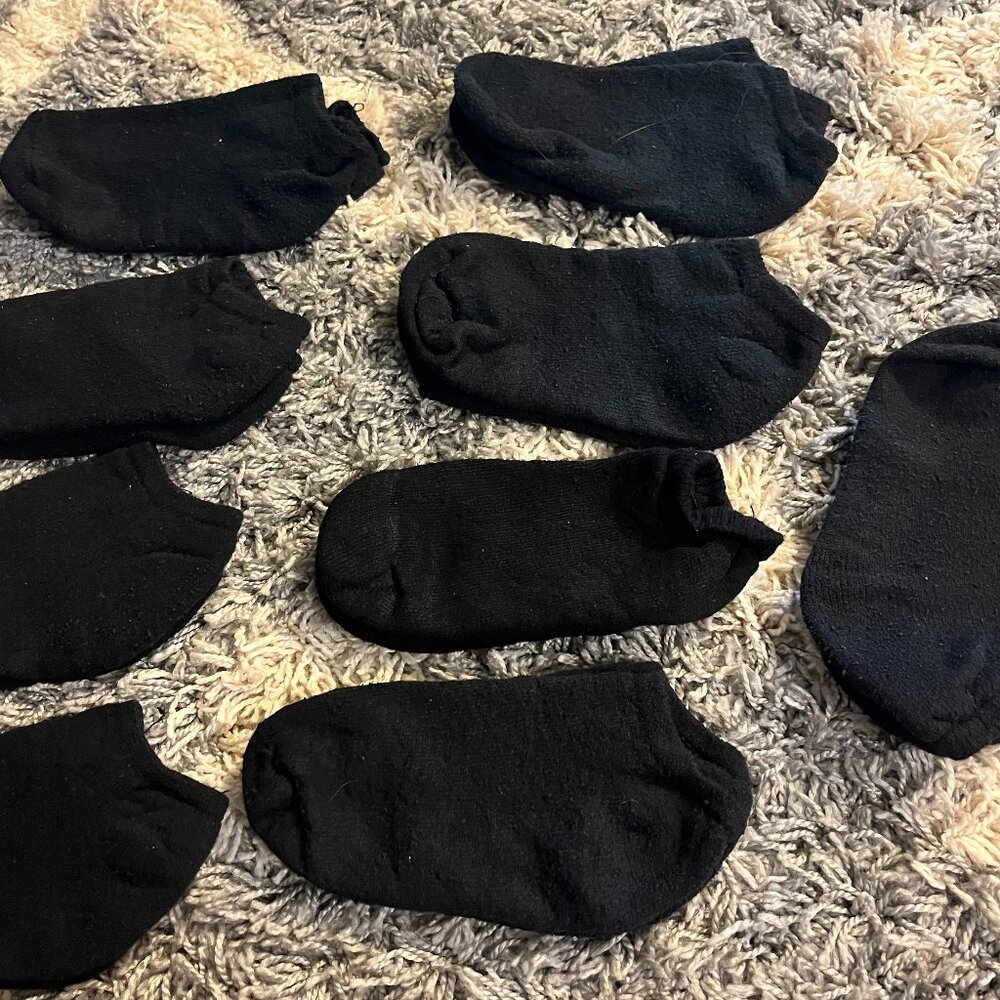 Lot of 9 pairs of Black Ankle Socks Boys Size 7 1/2 to 8